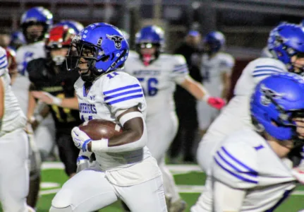 Area roundup: Mavericks stomp G-F-W, move to 4-1